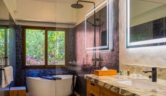 Presidential Suite restroom